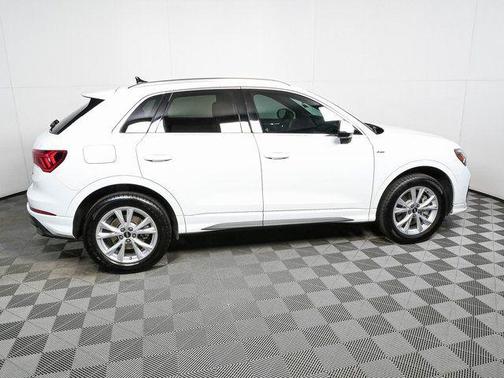 Glacier White Metallic 2024 Audi Q3 45 S line Premium Plus