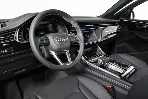 2026 Audi Q7 55 Premium Plus