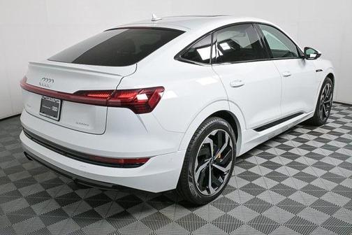 2022 Audi e-tron Sportback S line Premium Plus