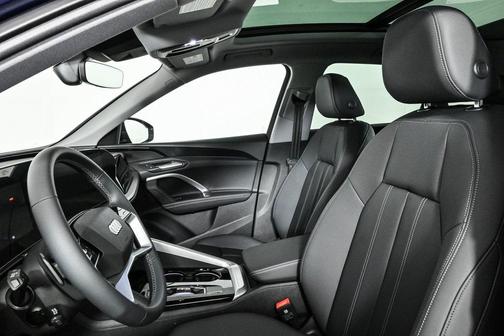2025 Audi Q5 Premium