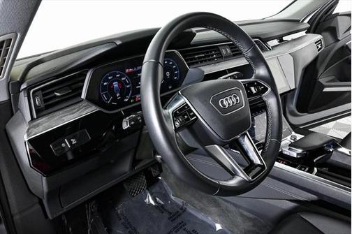 2022 Audi e-tron Sportback S line Premium Plus