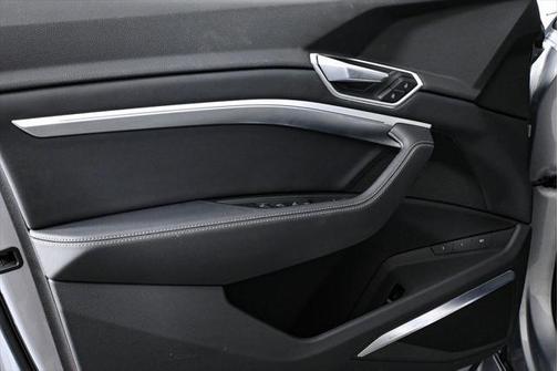 2022 Audi e-tron Sportback S line Premium Plus