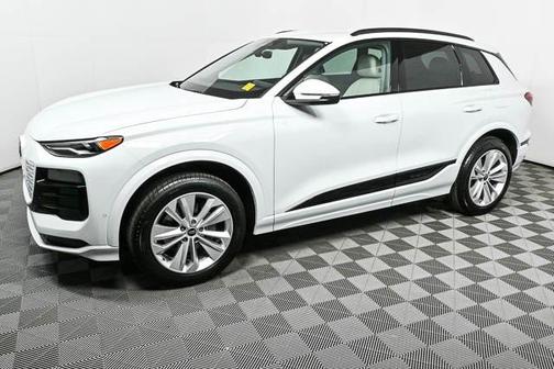 2025 Audi Q6 e-tron Premium