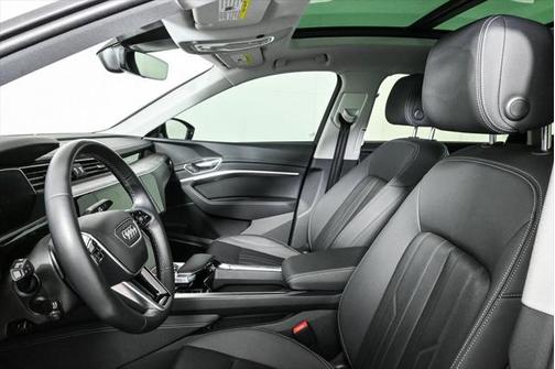 2022 Audi e-tron Sportback S line Premium Plus