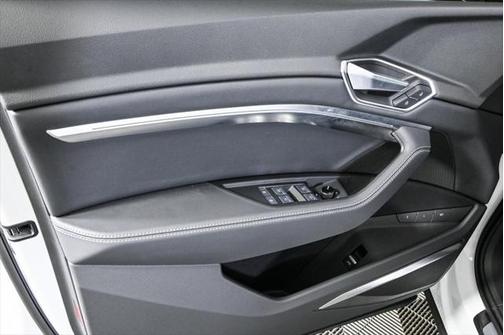 2022 Audi e-tron Sportback S line Premium Plus