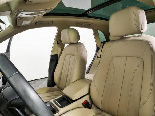 Daytona Gray Pearl 2022 Audi Q5 45 S line Premium