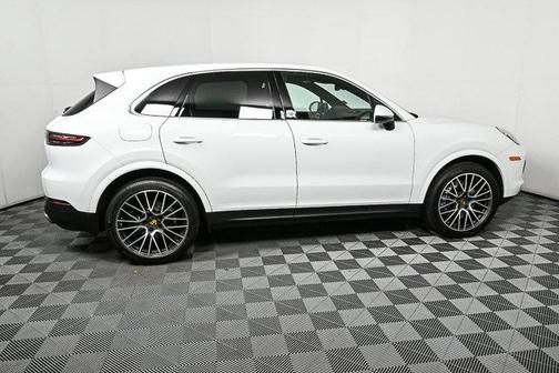 2021 Porsche Cayenne Base