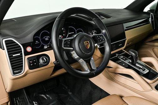 2021 Porsche Cayenne Base