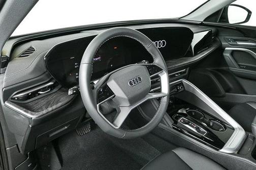 2025 Audi Q5 Premium