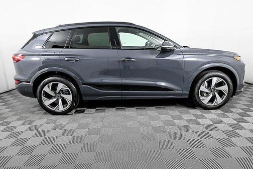 2025 Audi Q6 e-tron Premium Plus quattro