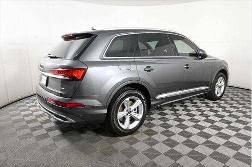 2023 Audi Q7 55 Premium