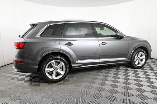 2023 Audi Q7 55 Premium