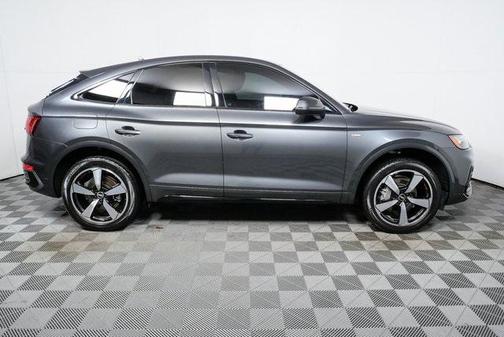 2022 Audi Q5 45 S line Premium Plus