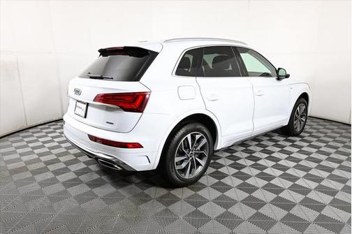 2022 Audi Q5 45 S line Premium Plus