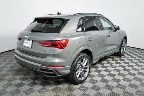 2025 Audi Q3 Premium 45 TFSI S line quattro Tiptronic