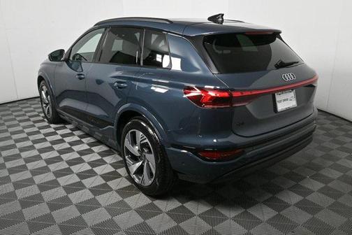 2025 Audi Q6 e-tron Prestige quattro