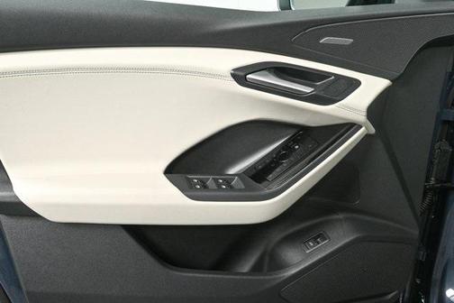 2025 Audi Q6 e-tron Prestige quattro