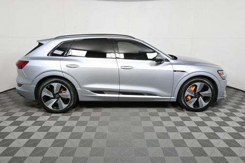 2023 Audi e-tron Premium Plus quattro