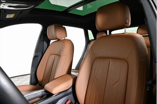2022 Audi e-tron Premium