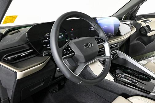 2025 Audi Q5 Sportback Premium Plus TFSI quattro S tronic