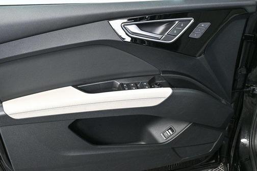 2024 Audi Q4 e-tron Prestige 50 quattro