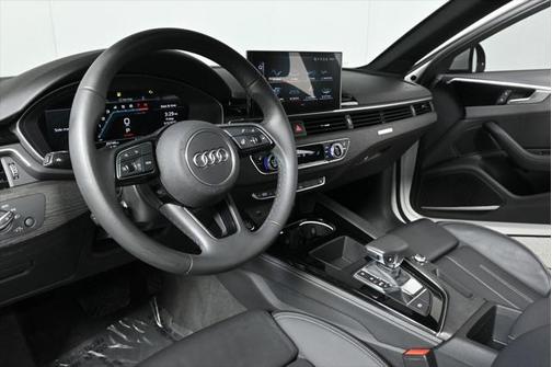 2022 Audi A4 45 S line Premium Plus
