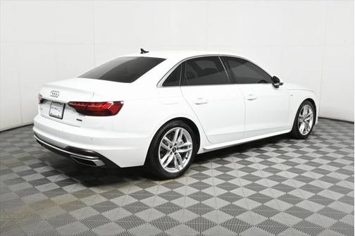 2022 Audi A4 45 S line Premium Plus