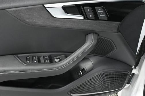 2022 Audi A4 45 S line Premium Plus