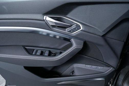 2023 Audi e-tron Sportback S line Premium Plus