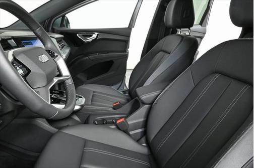 2024 Audi Q4 e-tron Premium Plus 55 quattro