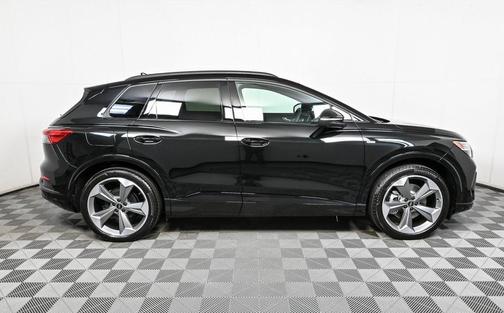 2025 Audi Q4 e-tron Prestige 55 quattro
