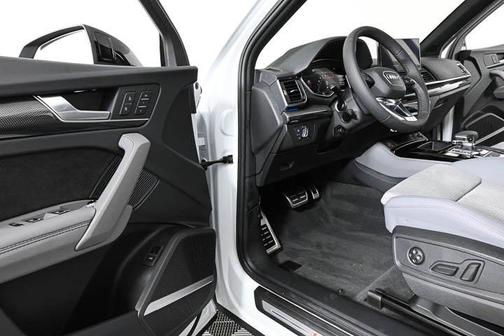 2025 Audi SQ5 3.0T Premium Plus