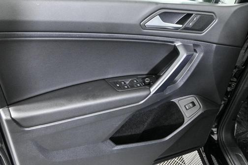 2021 Volkswagen Tiguan 2.0T SEL R-Line Black