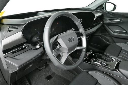2025 Audi Q6 e-tron Premium Plus quattro
