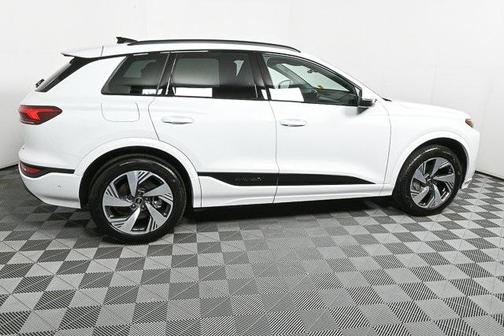 2025 Audi Q6 e-tron Premium Plus quattro