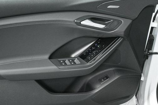 2025 Audi Q6 e-tron Premium Plus quattro