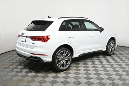 2025 Audi Q3 45 S line Premium Plus