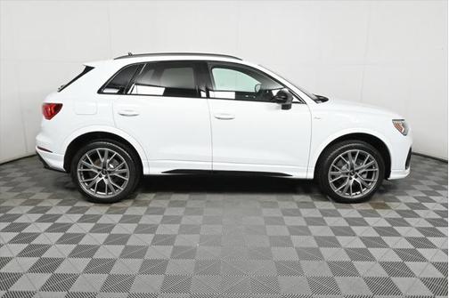 2025 Audi Q3 45 S line Premium Plus