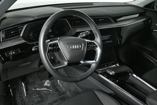 2023 Audi e-tron Premium Plus quattro