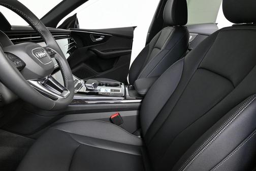 2026 Audi Q8 55 Premium