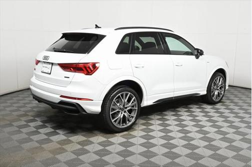 2025 Audi Q3 45 S line Premium Plus