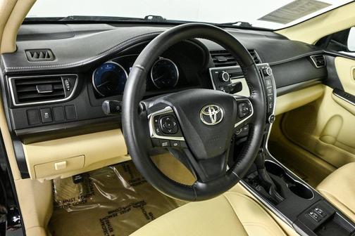 2016 Toyota Camry XLE