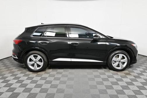 2024 Audi Q4 e-tron Premium 55 quattro