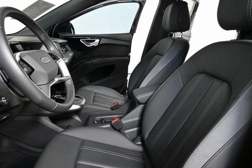 2024 Audi Q4 e-tron Premium 55 quattro