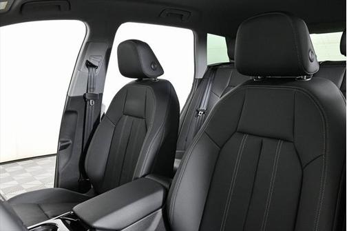 2025 Audi Q6 e-tron Premium quattro