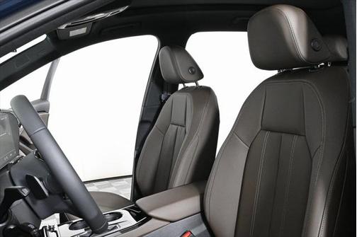 2025 Audi Q6 e-tron Premium Plus quattro