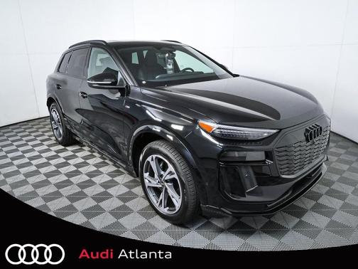 Mythos Black Metallic 2027 Audi Q6 e-tron Premium Plus quattro