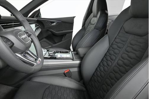 2025 Audi RS Q8 4.0T