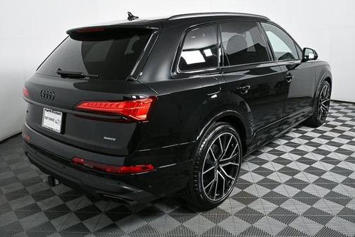 2025 Audi Q7 55 Prestige