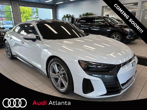 Suzuka Gray Metallic 2023 Audi e-tron GT Premium Plus quattro